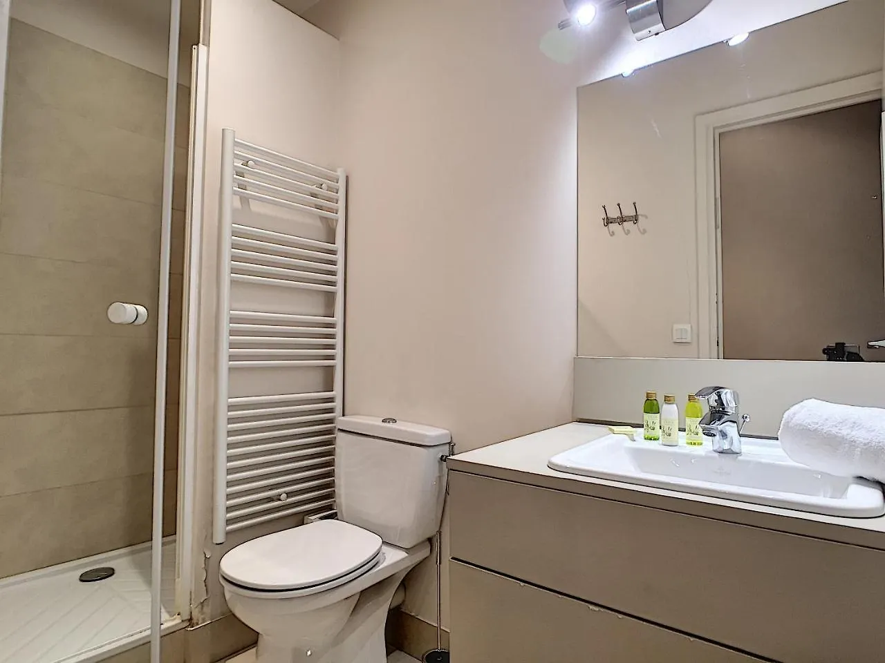 Nestor&Jeeves - Palais Alice - Central - Very Close Sea Nice 0*,